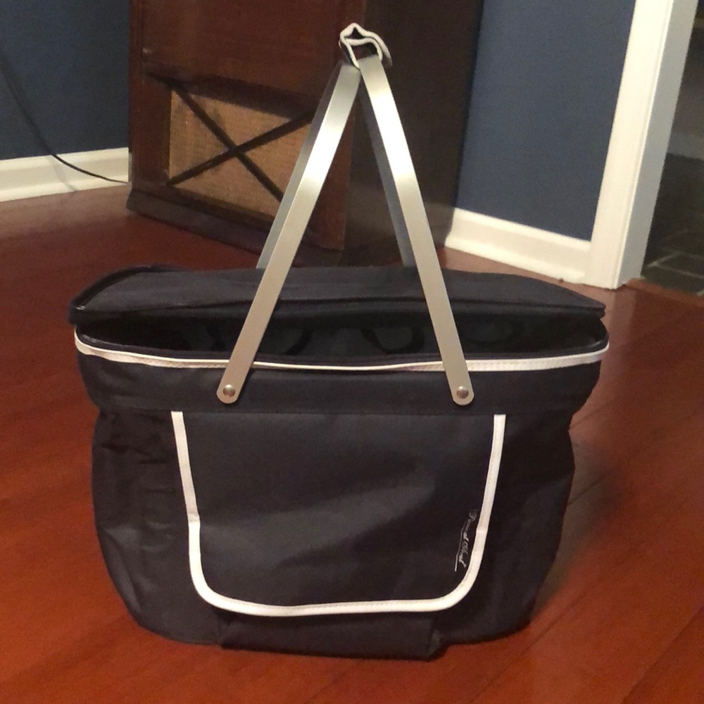 Norfolk Southern picnic basket